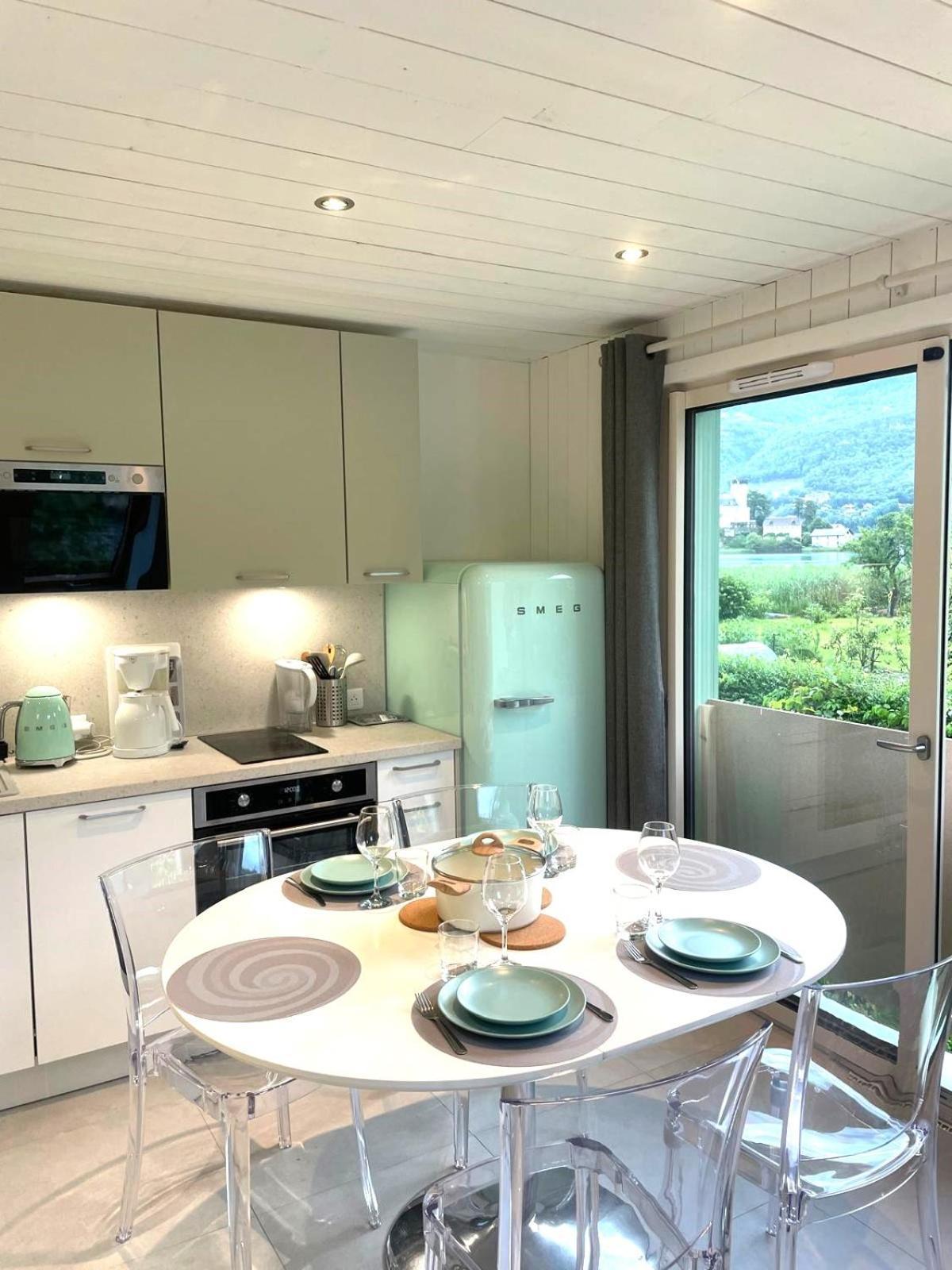 La Baie Des Voiles 3 Chambres 4 A 6 Personnes Au Bord Du Lac Plage Privee 뒤엥 외부 사진