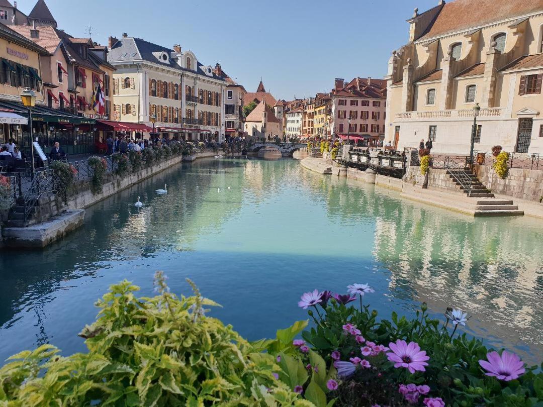 La Baie Des Voiles 3 Chambres 4 A 6 Personnes Au Bord Du Lac Plage Privee 뒤엥 외부 사진