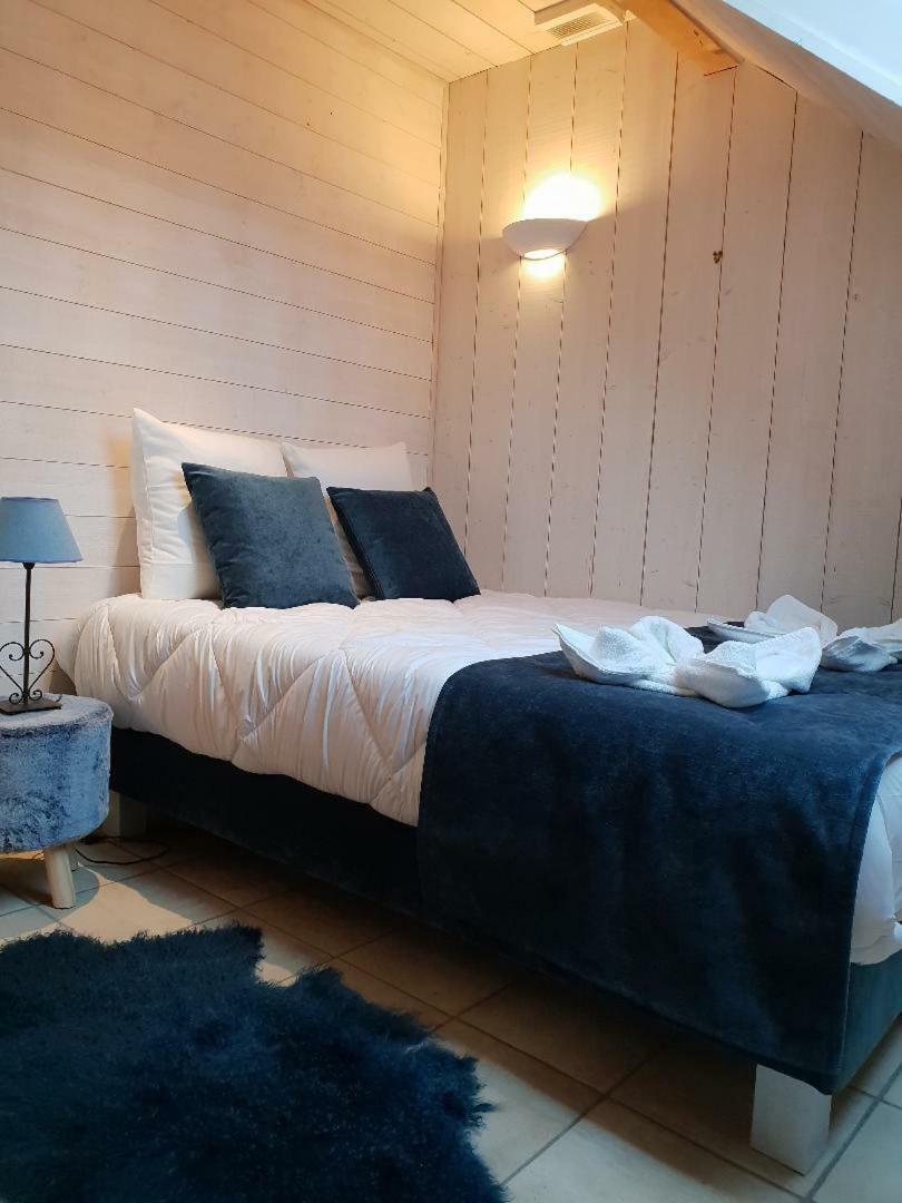 La Baie Des Voiles 3 Chambres 4 A 6 Personnes Au Bord Du Lac Plage Privee 뒤엥 외부 사진